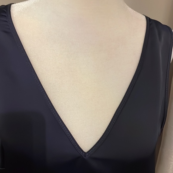 🔥NEW CLUB MONACO Cami - Picture 8 of 14